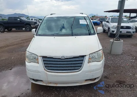2010 Chrysler Town & Country Touring from USA, damaged, VIN 2A4RR5D15AR309025